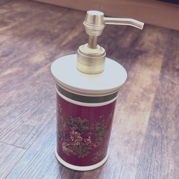 Springmaid Lotion/Soap Dispenser - Picture 1 of 7